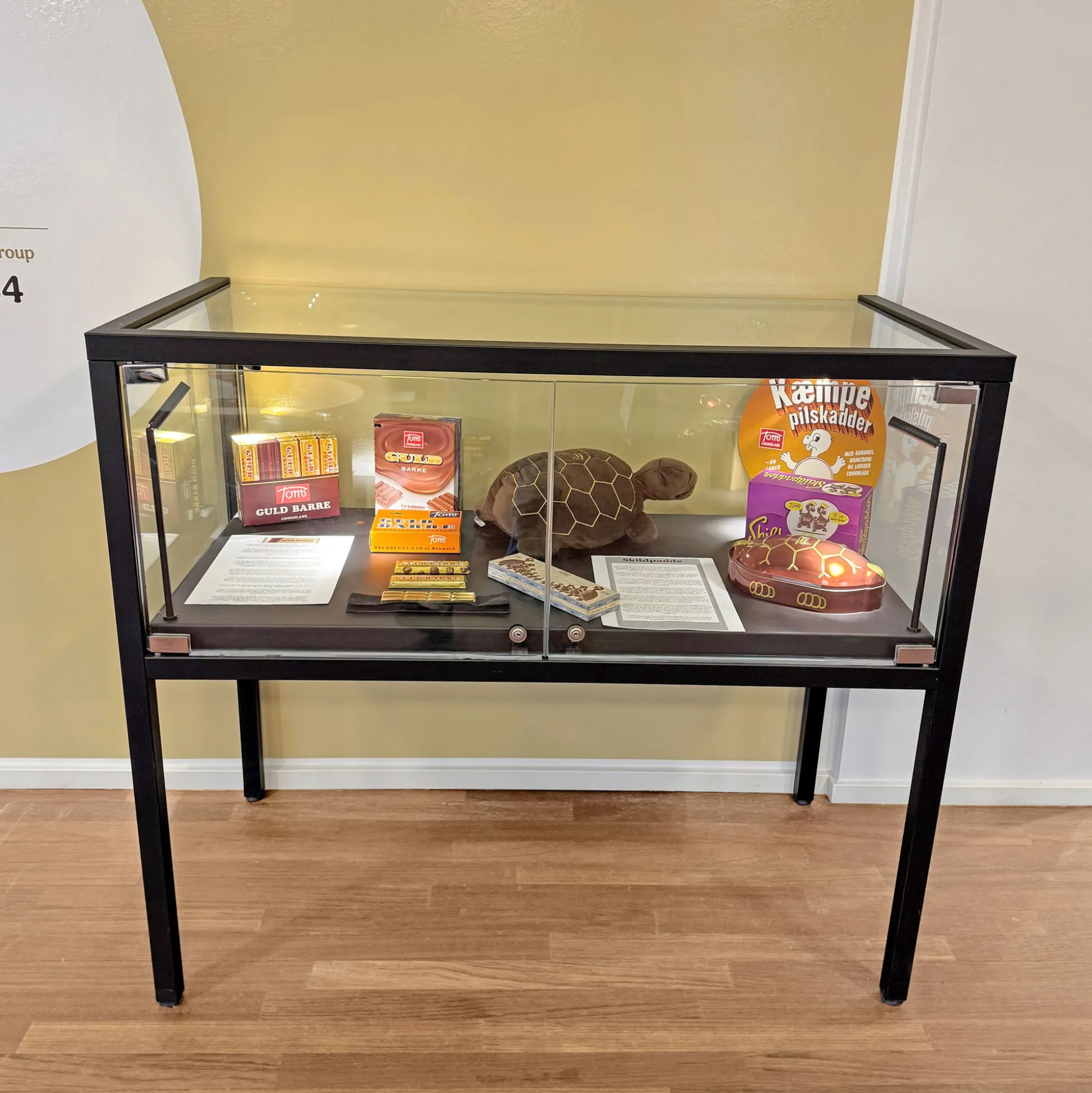 Glasmontre Arta m. glastop