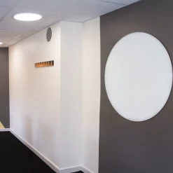 Glastavle Naga Ø100 cm, PURE White