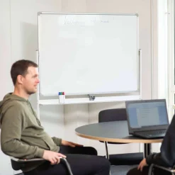 Whiteboard tavle på hjul ECO 120x90 cm